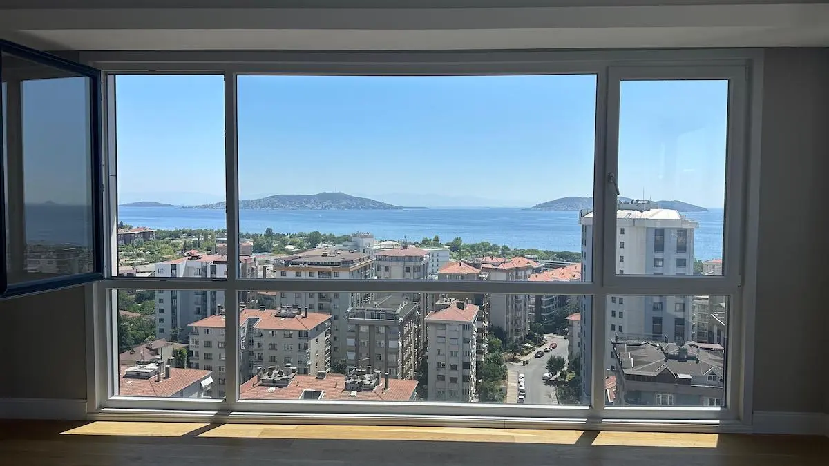 Home in Maltepe